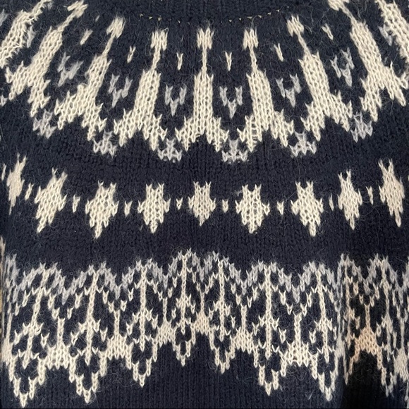 Old Navy Crew Neck Fair Isle 1X Sweater - Picture 3 of 7
